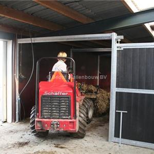 System for mechanical manure removal